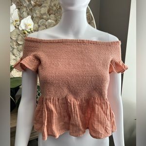 American Eagle Outfitters Off Shoulder Ruffle‎ Top S